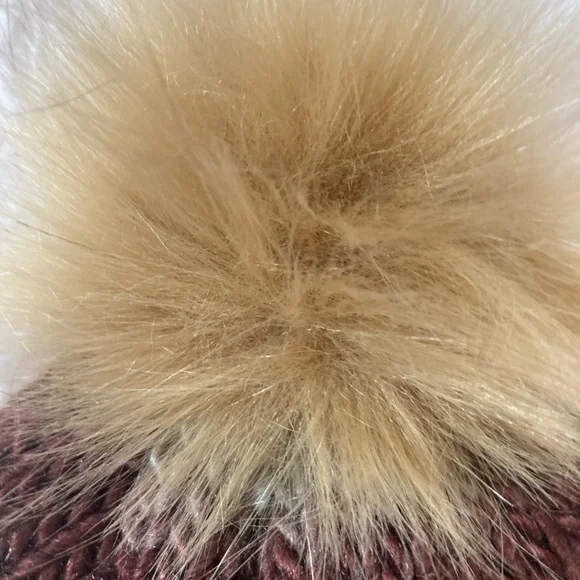 Vibrant shades of orange,red,green hat.Reversible removable pompom.unisex soft - Picture 3 of 4